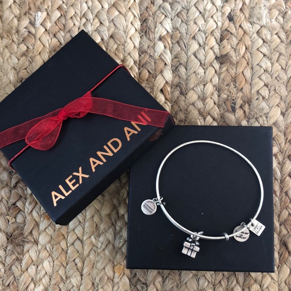 Alex and Ani Jewelry - Alex and Ani gift box bracelet in silver